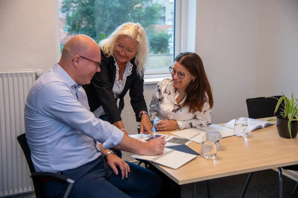 Møde mellem leder og ekstern HR partner om strategisk HR rådgivning i virksomhed